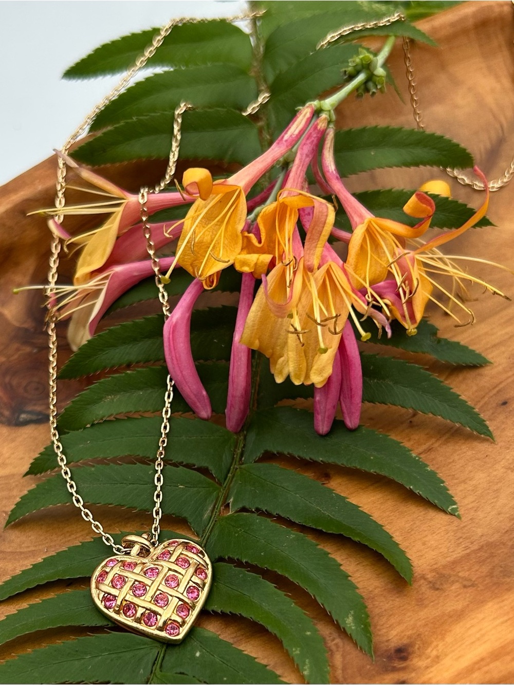 Avon Gold Heart Pendant Necklace with Pink Stones Original Box Included